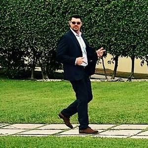 Meet your Posher, Cameron